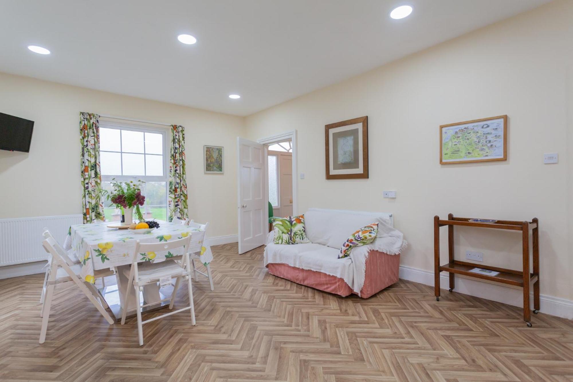 Carncairn Villa Broughshane Room photo